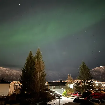 Arctic 3 - Aurora View - Free Parking Apartment *